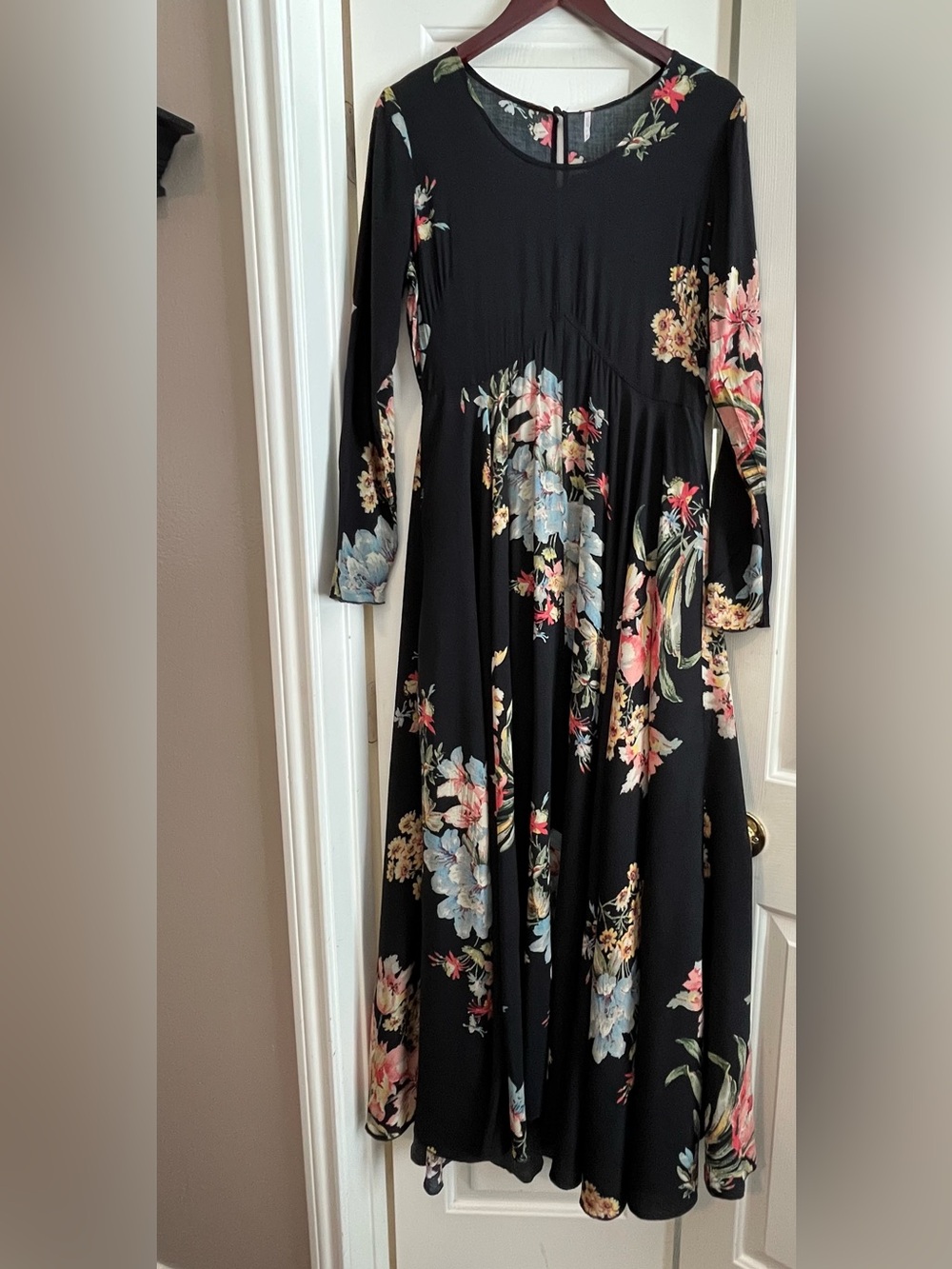 Free People First Kiss Midnight Garden, Maxi Dress Size Medium
